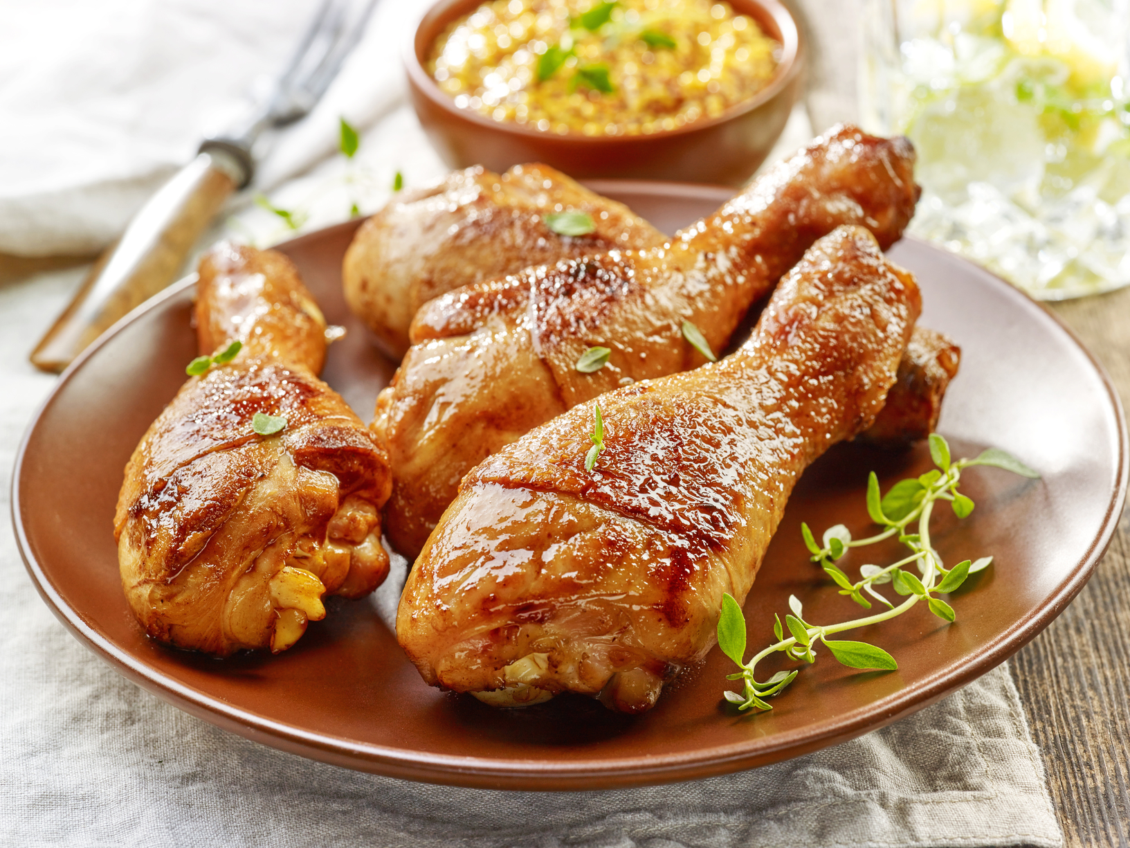 Рецепты из готовой курицы. Голень куриная. Ножка куриная. Куриные ножки с картошкой. Голень куриная в духовке с хрустящей корочкой.
